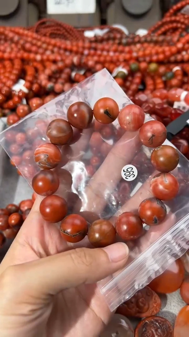 南红玛瑙手串未镶嵌14+