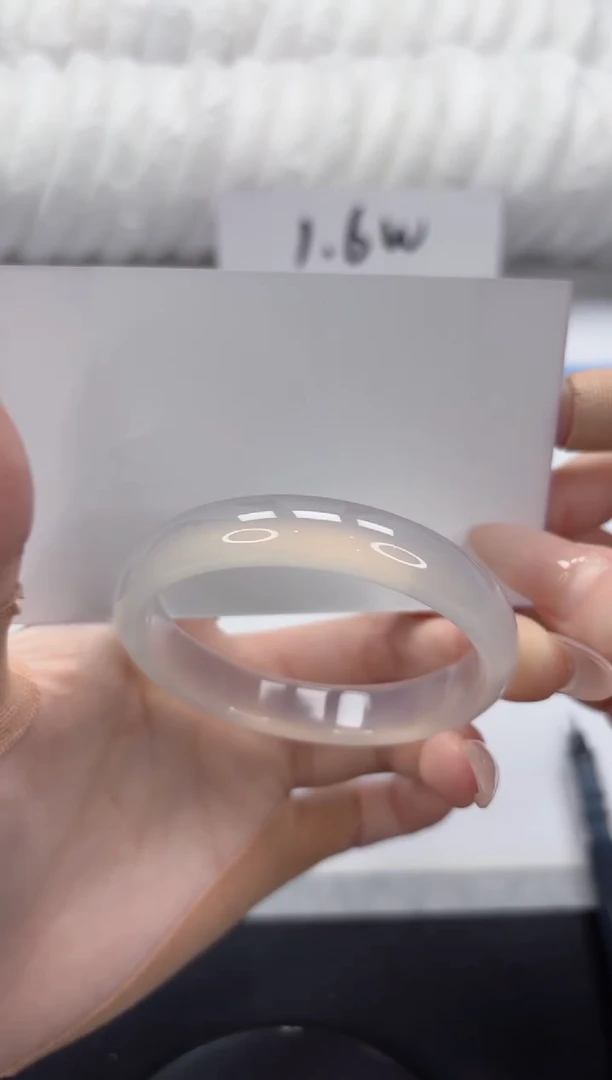 【闪购商品】石英质玉手镯未镶嵌A69-54