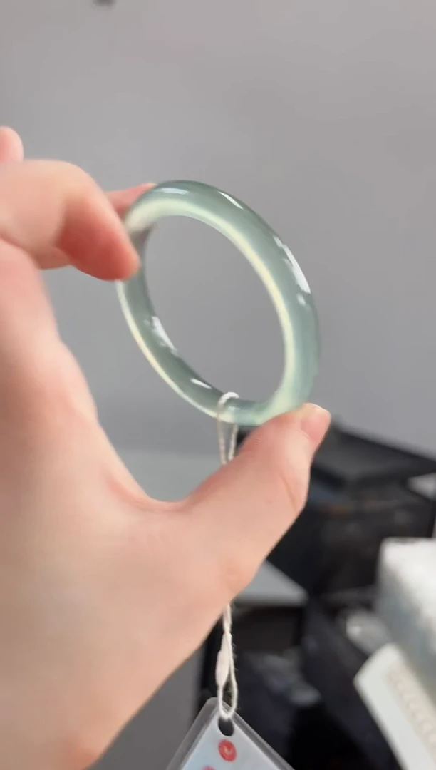 玛瑙/玉髓手镯未镶嵌54圈