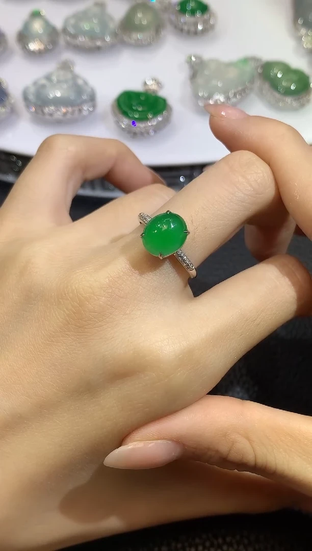 翡翠戒指18K金镶嵌C73