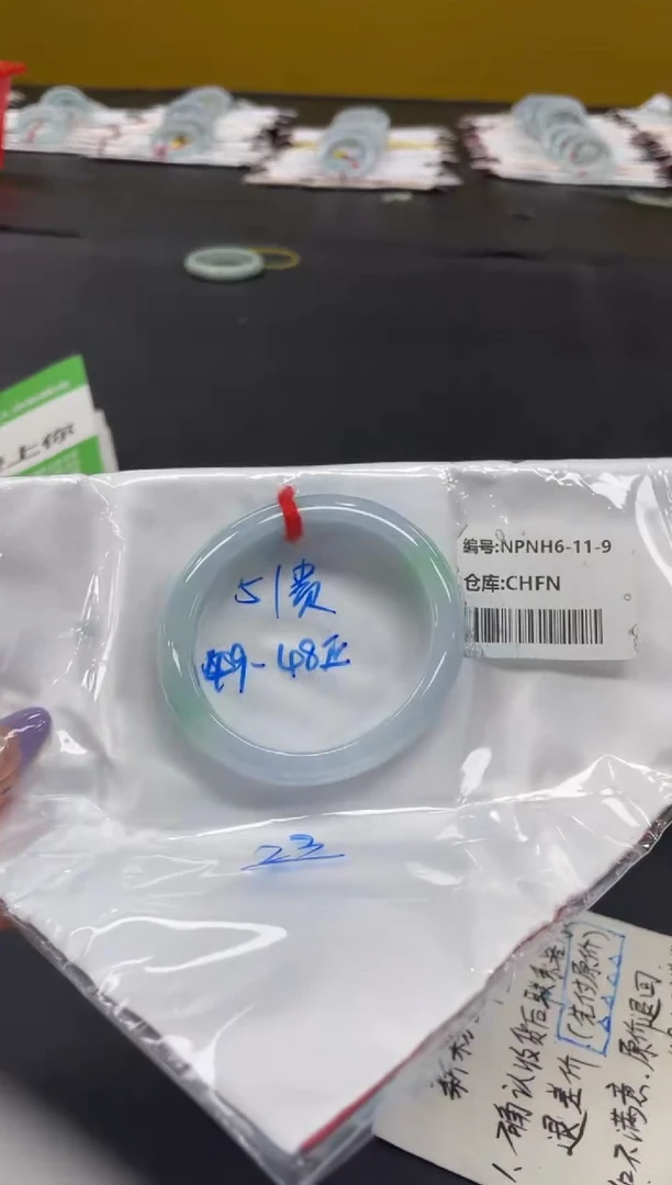 未镶嵌手镯翡翠翡翠手镯