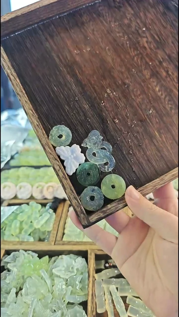 【闪购商品】蛇纹石玉颈饰未镶嵌吊坠打包