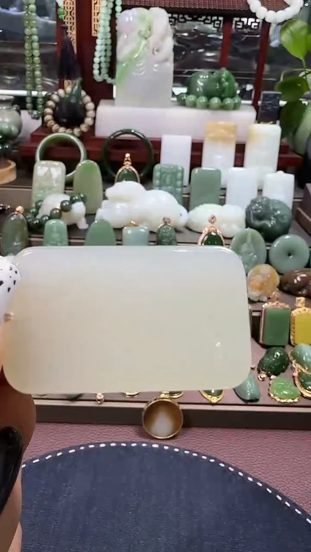 和田玉18K金镶嵌挂件16【宏钰0420】