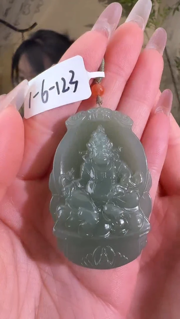 和田玉未镶嵌颈饰牌 123