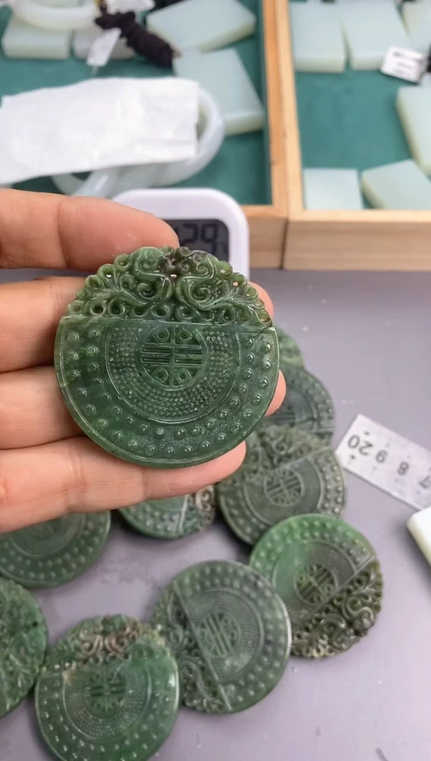 和田玉未镶嵌挂件挂件