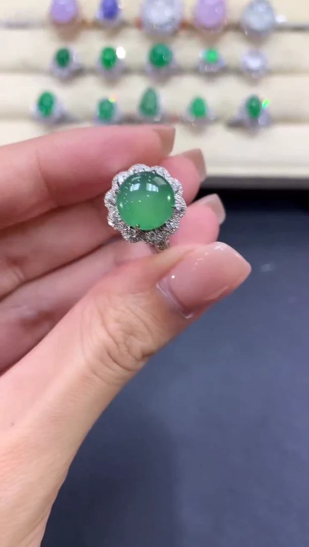 【闪购商品】翡翠戒指18K金镶嵌a168       