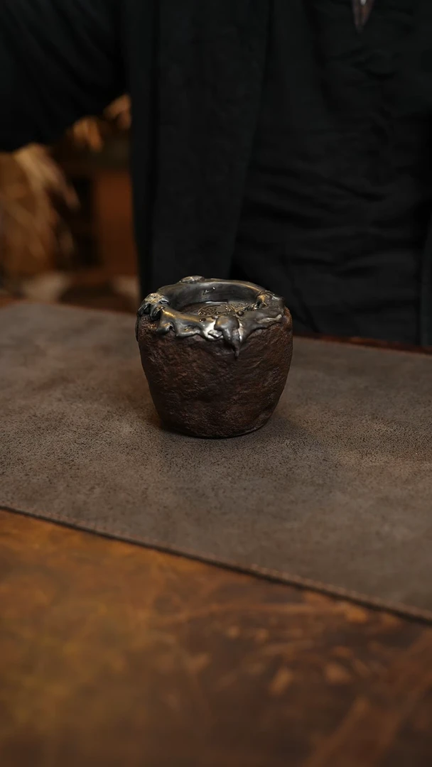 【闪购商品】浟庐紫砂手捏铁胎质感锡盖建水0255