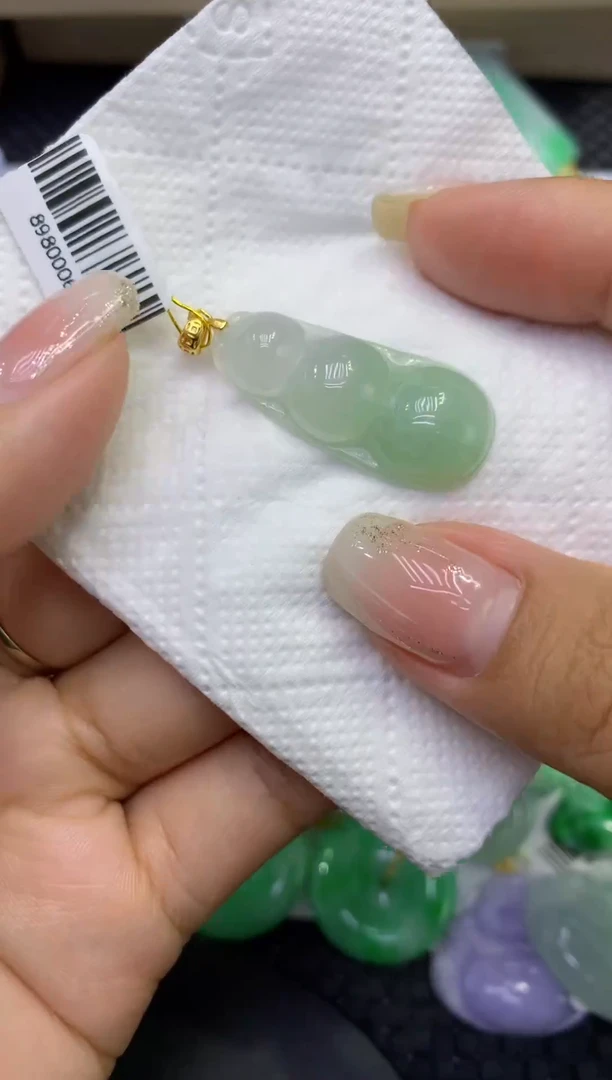 颈饰未镶嵌翡翠天然缅甸A货翡翠