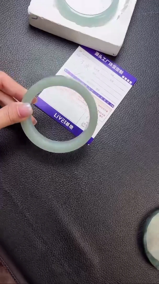 未镶嵌手镯定制翡翠九*定制不退不换