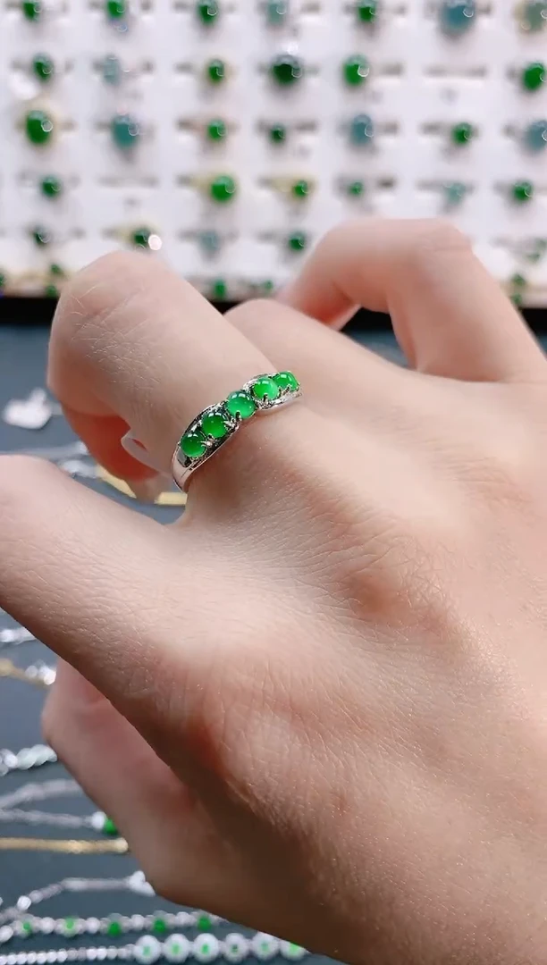 【闪购商品】翡翠戒指银S925镶嵌天然翡翠