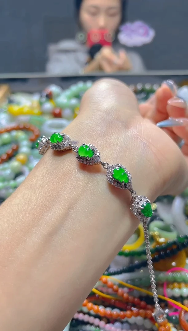 颈饰未镶嵌翡翠/G/翡翠A货，一件也是批发价