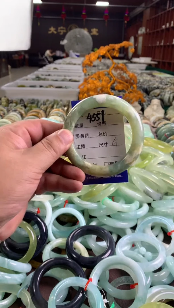 蛇纹石玉未镶嵌手镯4551