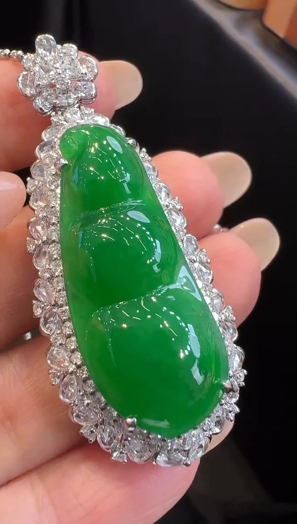 吊坠(不含链)18K金镶嵌翡翠吊坠