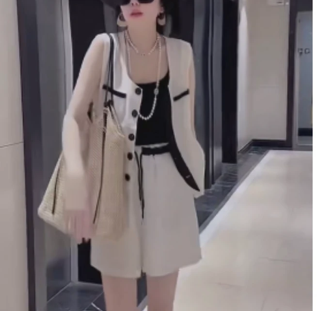 2025夏季时尚潮流百搭精品女装张UR37