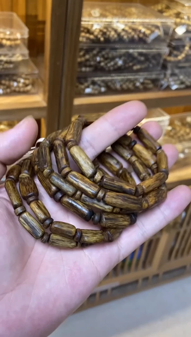 沉香手串海南红金猊随型单圈多样性发其一