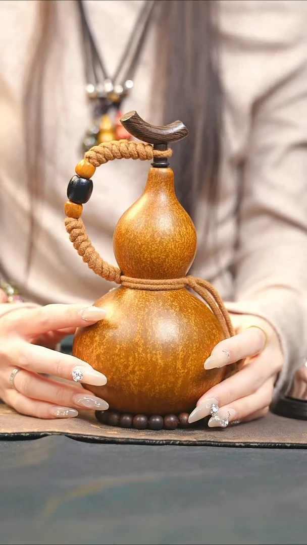 【闪购商品】XU267大漆酒葫芦不包手串及旋转底座