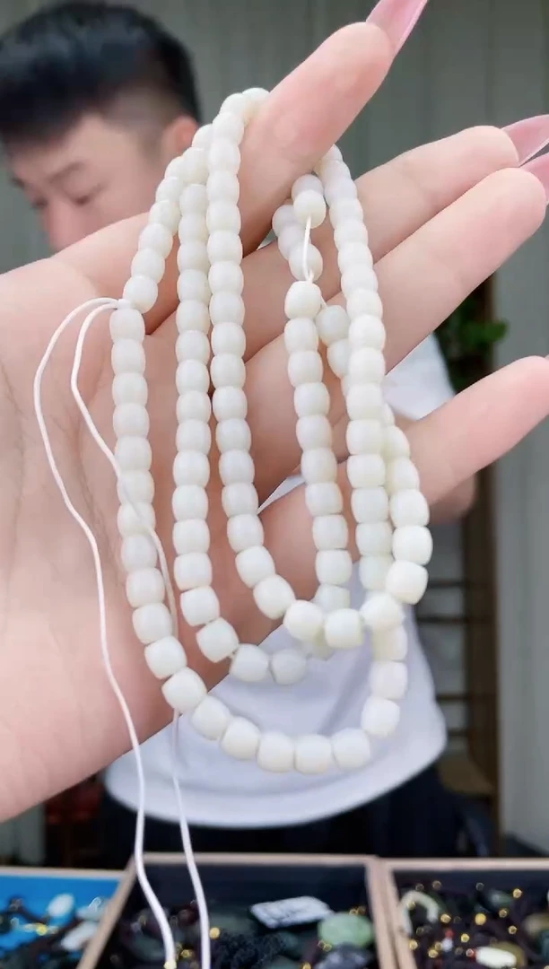 和田玉未镶嵌挂件拍一发一，多样性发货！