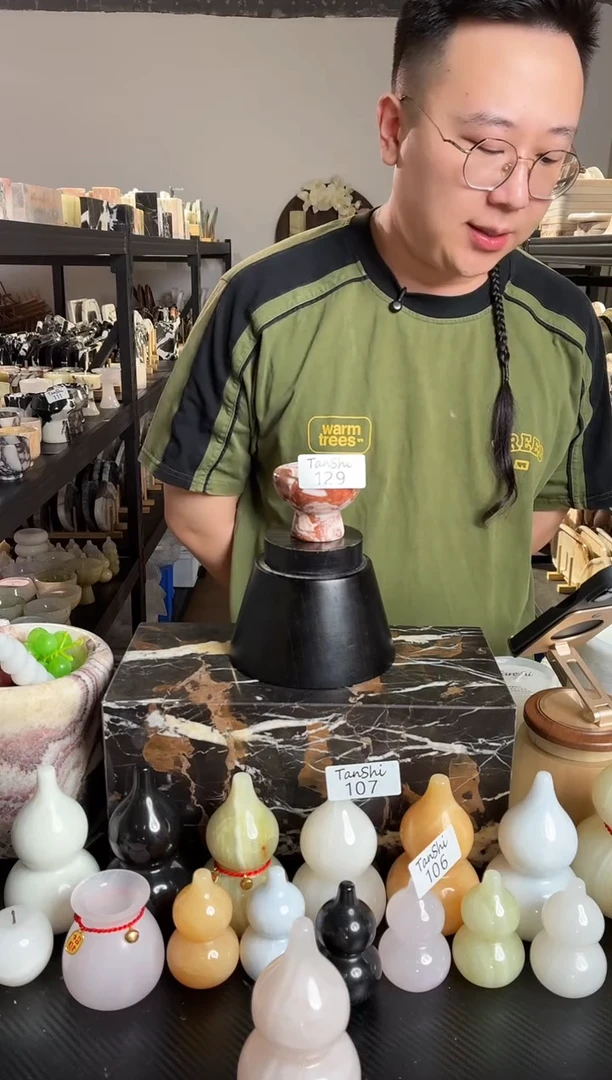石材129宝红小烛台