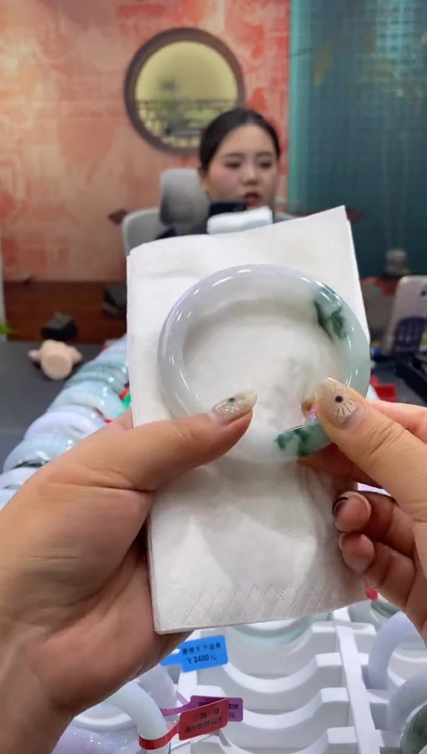 未镶嵌手镯翡翠多人00012429