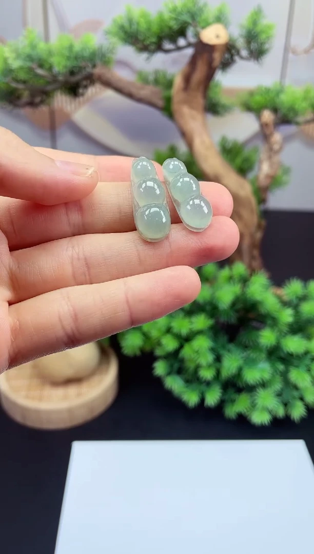 吊坠(不含链)未镶嵌翡翠豆子多样性发其一@@CMT