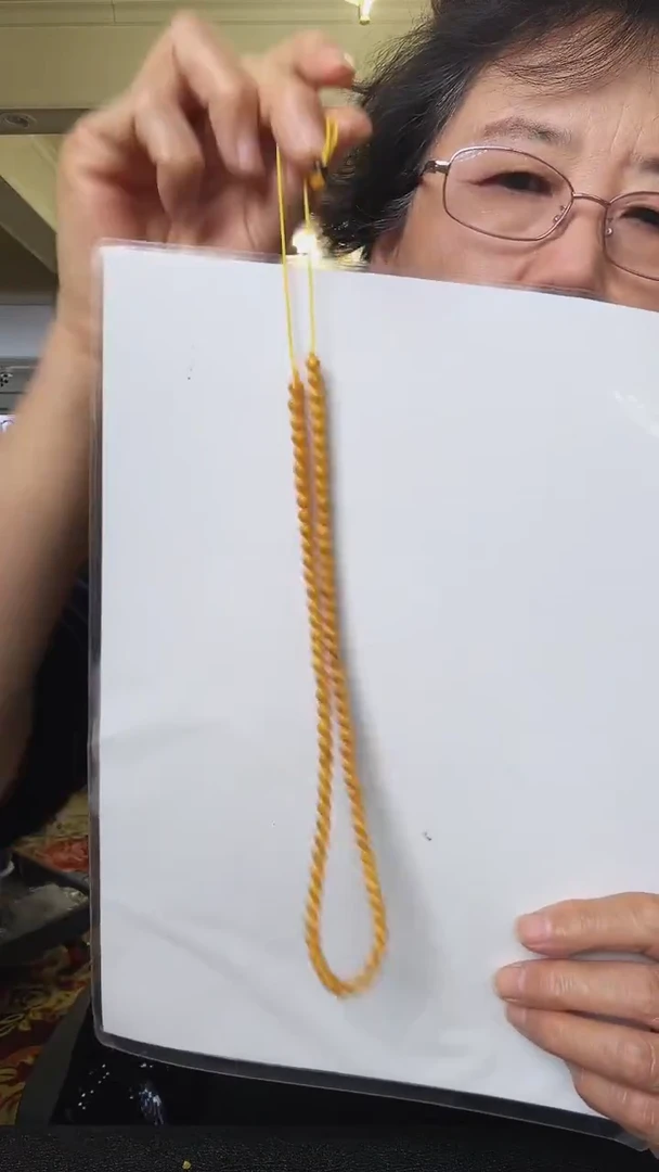 手串蜜蜡未镶嵌淡**笑1