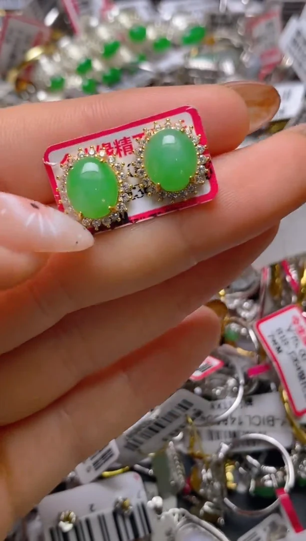 银S925镶嵌戒指翡翠百内无证书