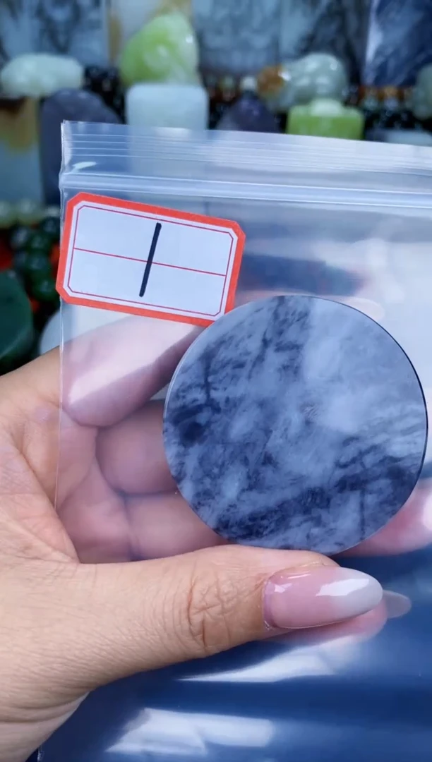 颈饰未镶嵌和田玉团*和田玉