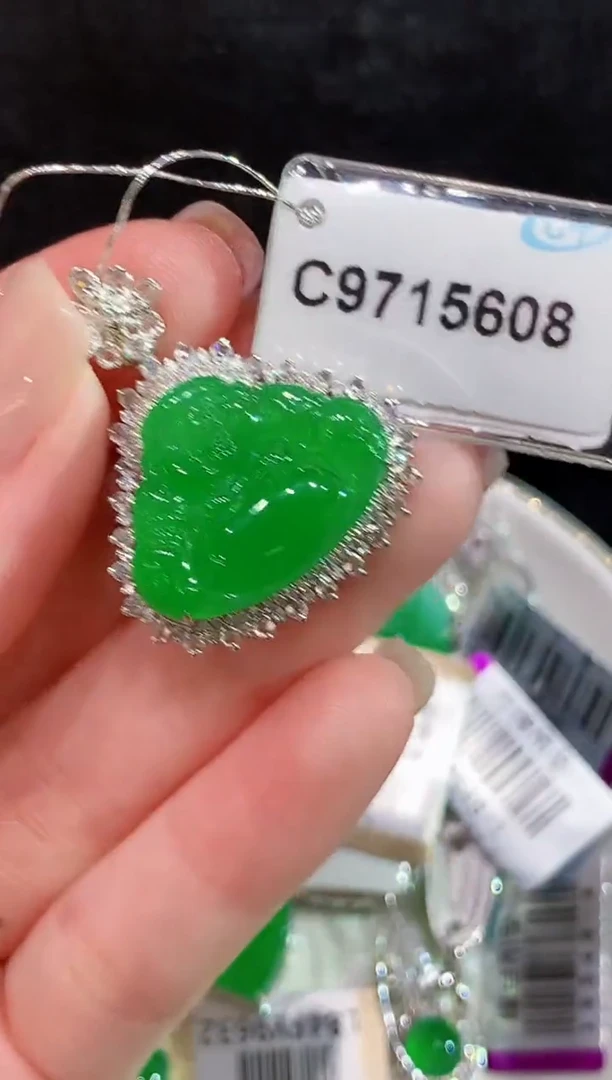 吊坠(不含链)18K金镶嵌翡翠ZJ多样性发其一