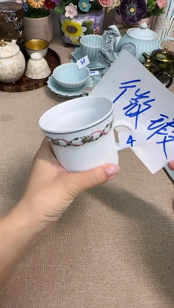 瓷片泡泡家的瓷器真好看