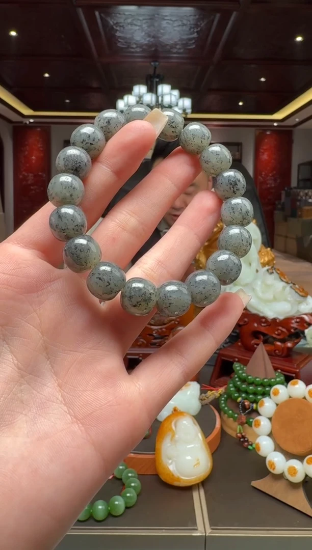 未镶嵌和田玉挂件qh12