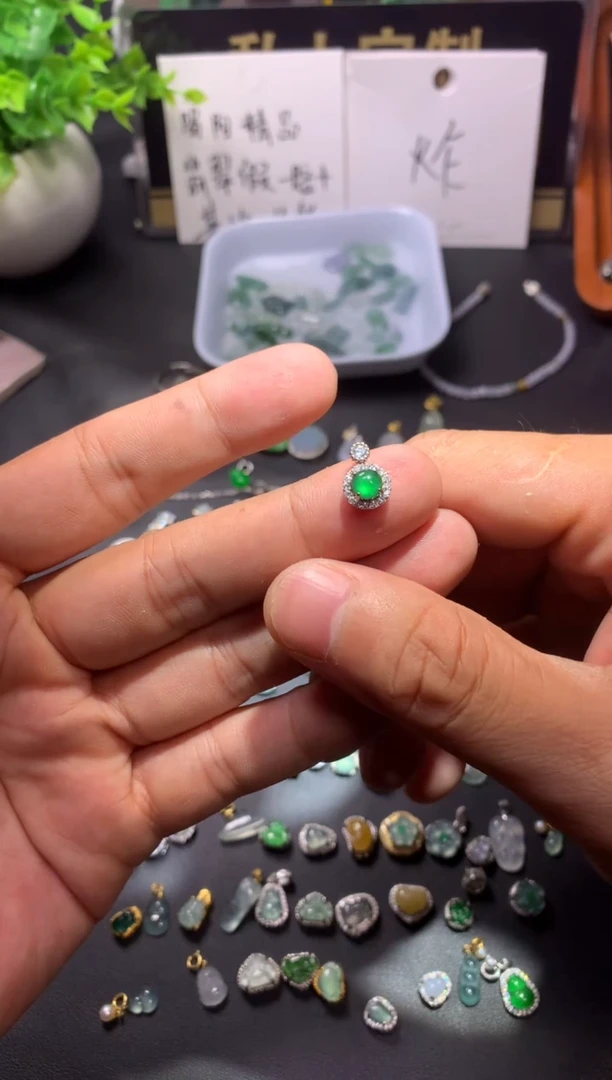 翡翠银S925镶嵌吊坠(不含链)1