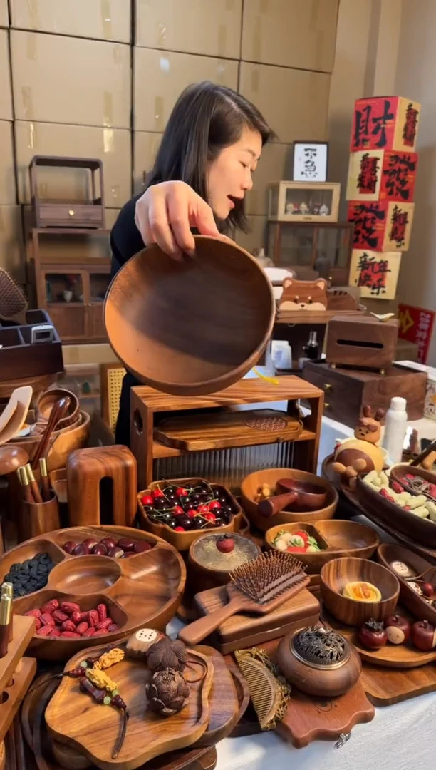 【闪购商品】南美胡桃木沙拉碗-18*7cm