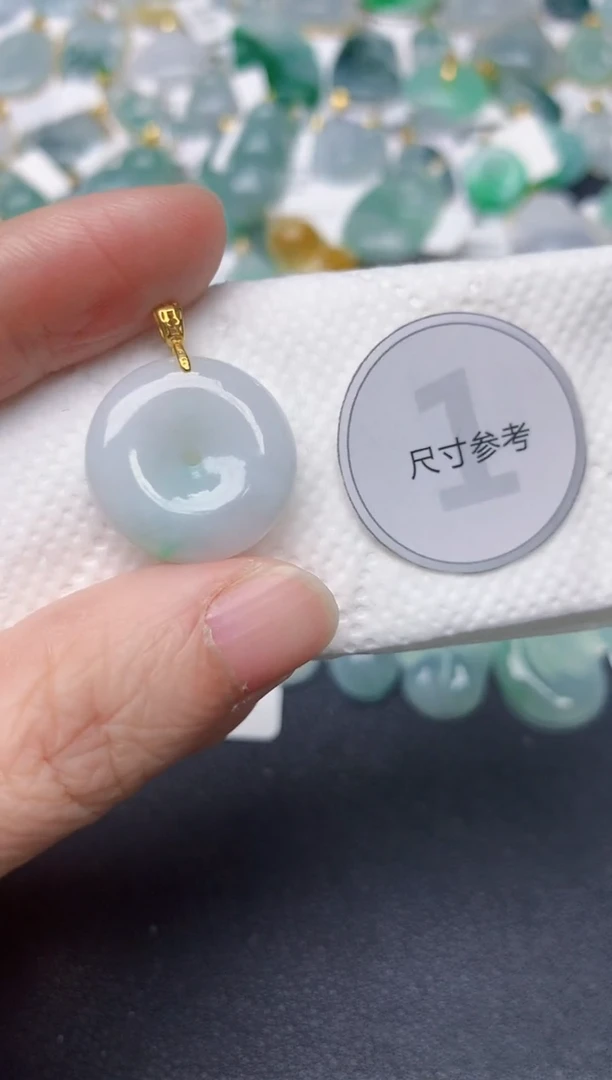 颈饰未镶嵌翡翠天然缅甸A货翡翠