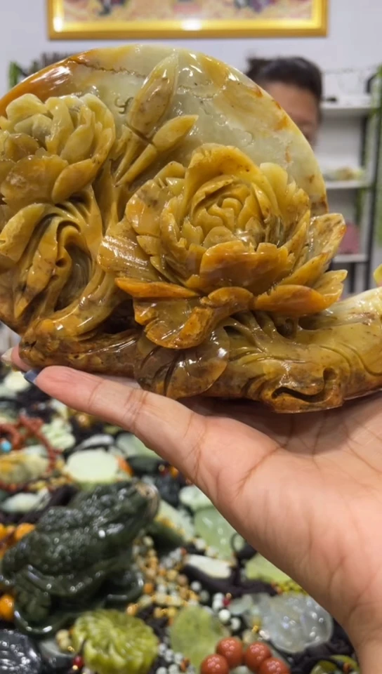 未镶嵌岫玉摆件