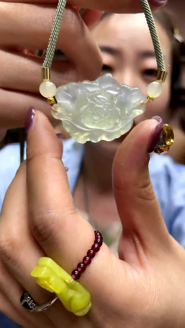 岫玉未镶嵌吊坠多样性发货其中发一