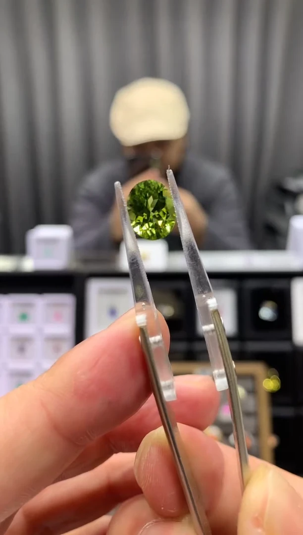 【闪购商品】橄榄石裸石未镶嵌3ct 多样性发货一粒