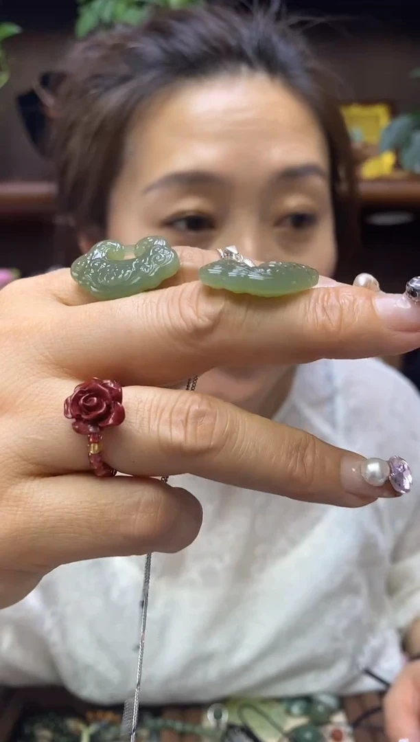 【闪购商品】和田玉吊坠未镶嵌多样性发货其中发一