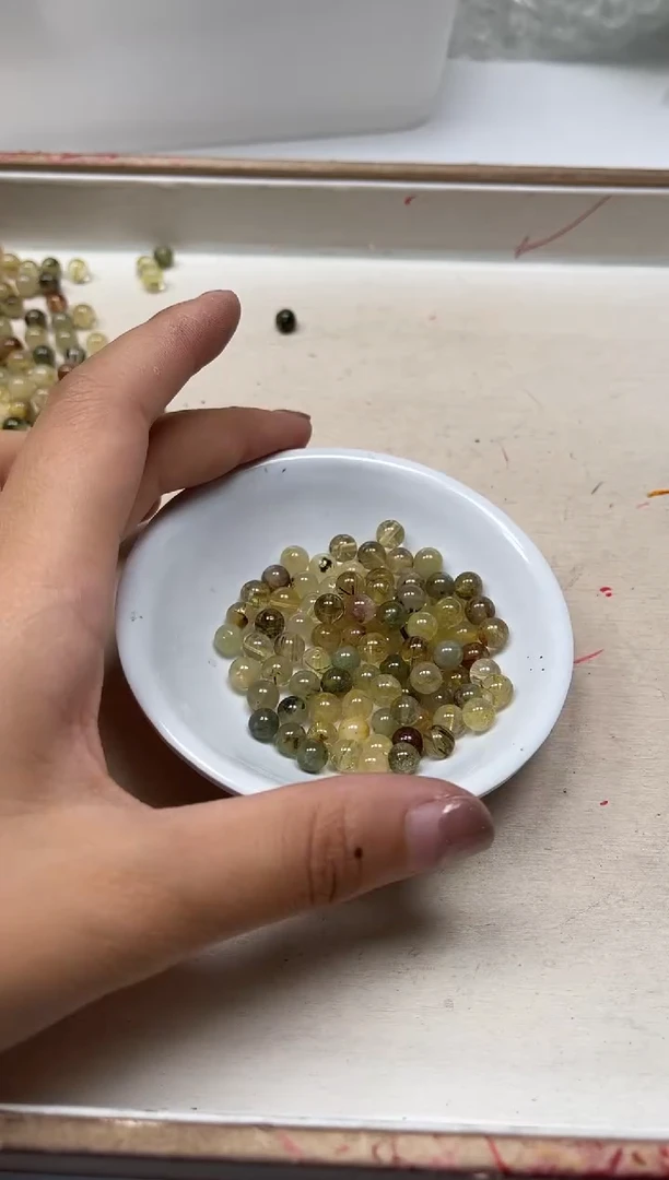 散珠未镶嵌水晶B1548彩发晶6mm20个9.9元