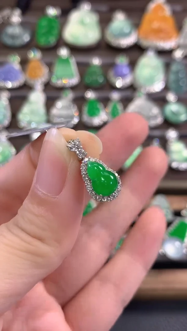 吊坠(不含链)18K金镶嵌翡翠c53