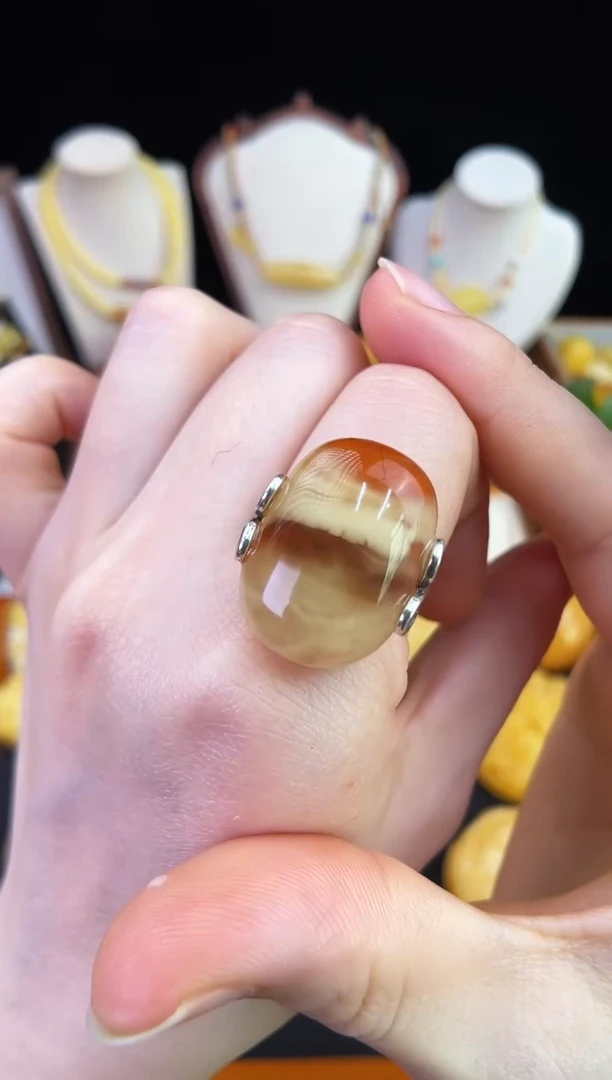 琥珀未镶嵌珠宝奇石柒月