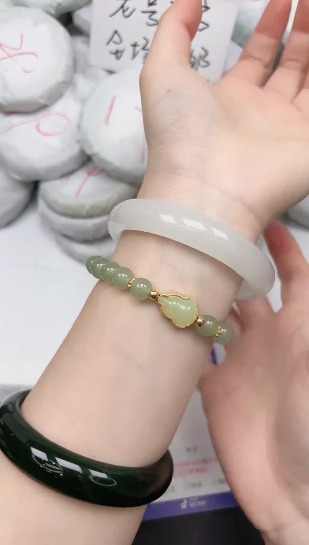 未镶嵌手镯石英质玉115/5657