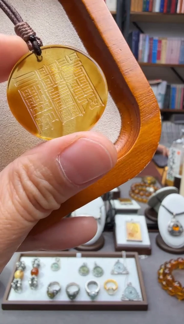 琥珀颈饰未镶嵌睡眠吊坠