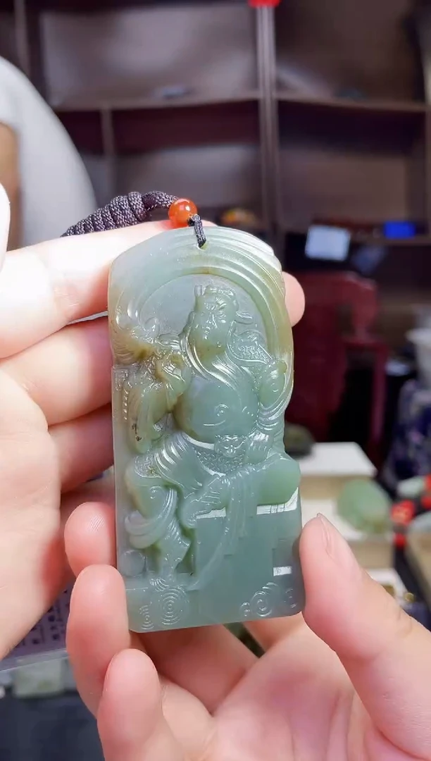 和田玉未镶嵌颈饰1