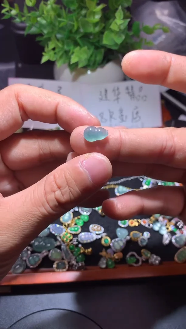 吊坠(不含链)未镶嵌翡翠1