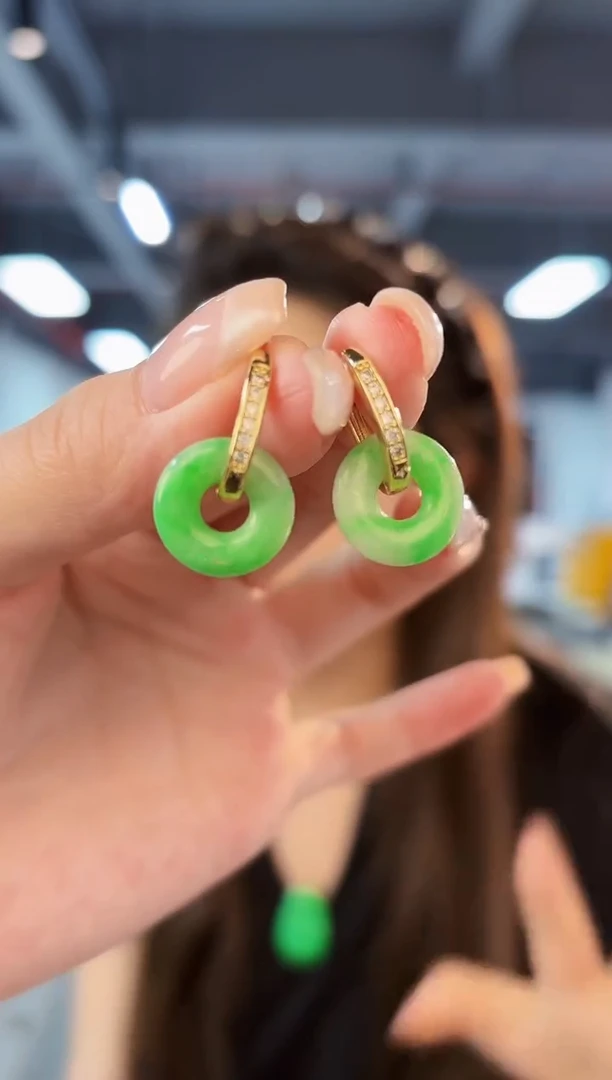 翡翠未镶嵌耳饰1含小耳包/多样性发货/一对