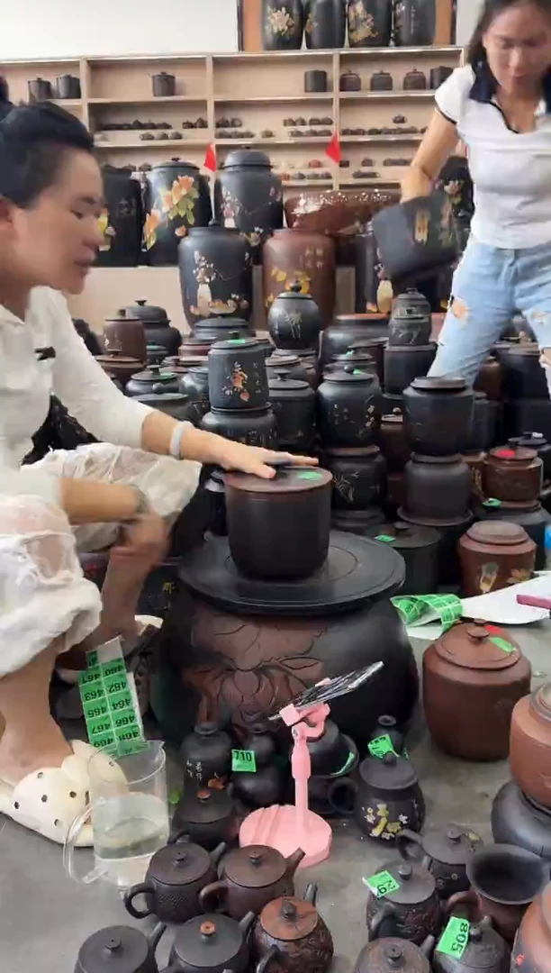 罐瑕疵茶叶罐  皮革小五饼  379
