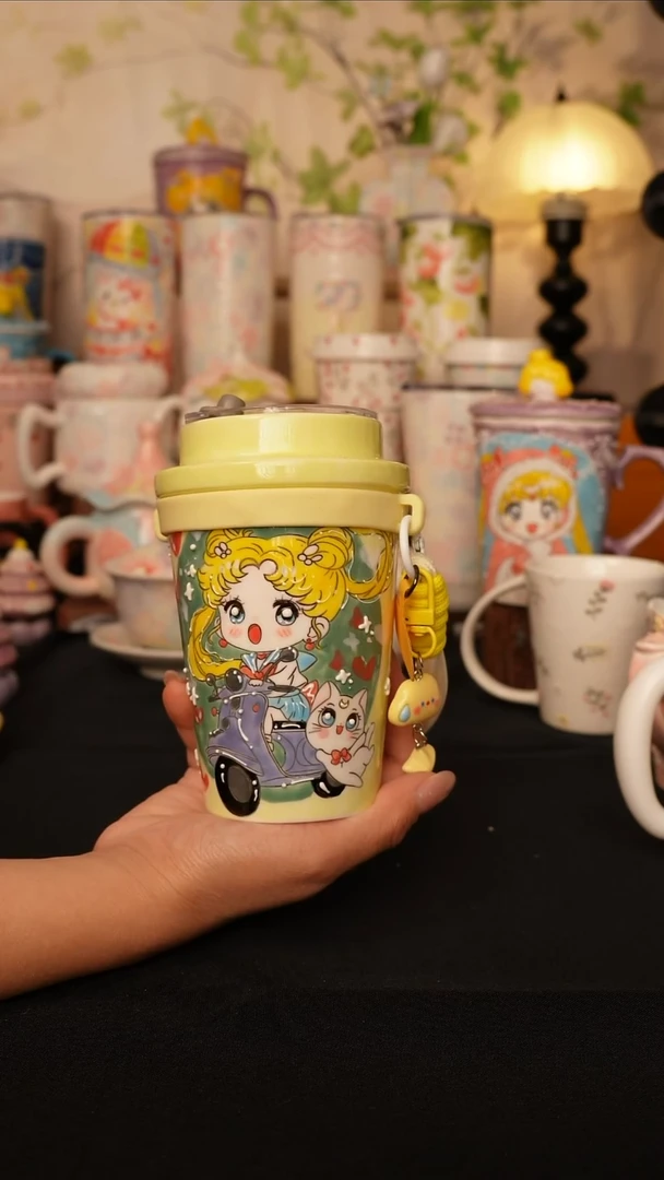 陶景德镇手绘的杯子