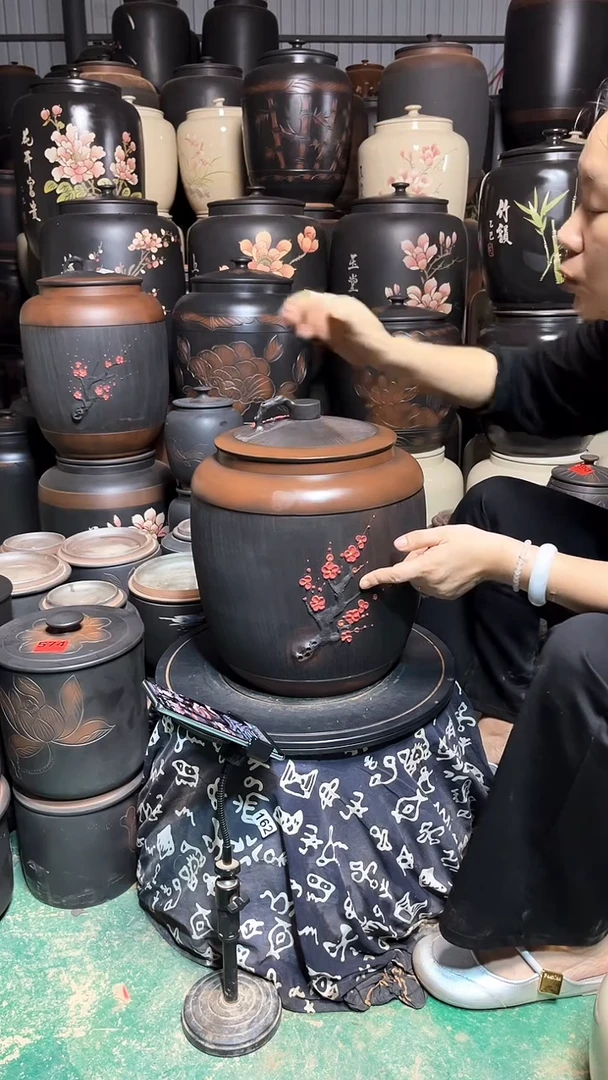 罐完品小茶缸高35cm  红梅