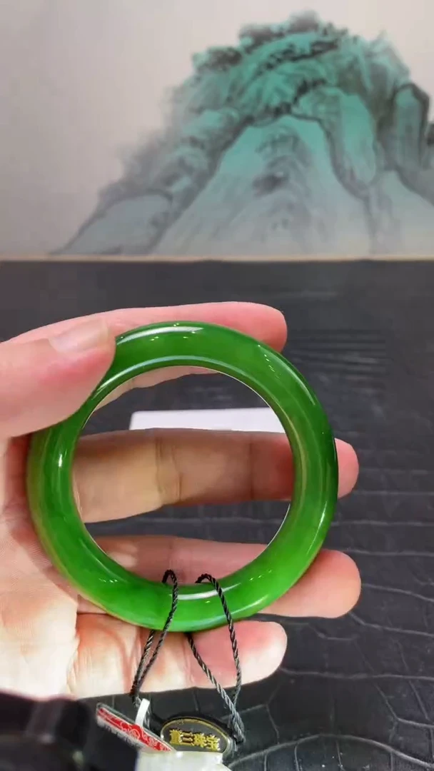 未镶嵌手镯和田玉（碧玉）翼**妈55+