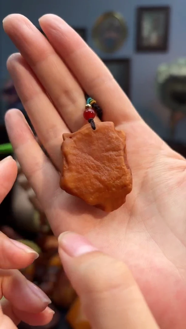 琥珀颈饰未镶嵌吊坠